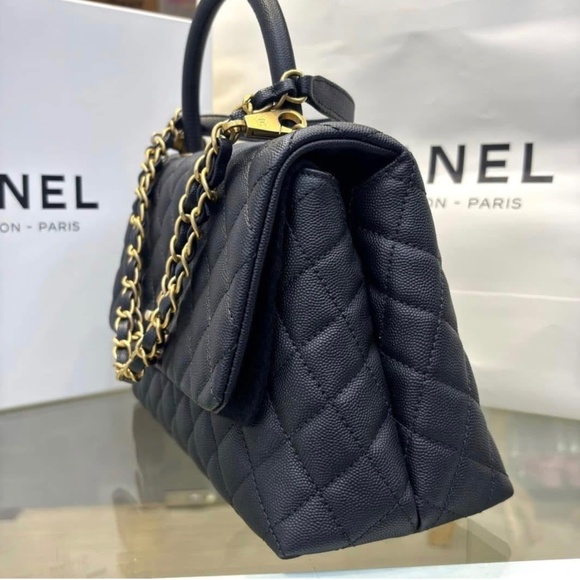 Chanel Coco - Picture 3 of 12